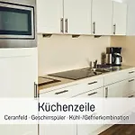 アパート Appartementhaus Gutenberg - Ruhig & Zentral In Binz - Parkplatz Kostenlos - Wlan - 6 Min Zum Strand - 2 Min Zum See ビンツ