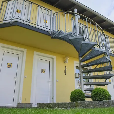 Apartman Appartementhaus Gutenberg - Fuer Paare, Freundinnen & Freunde, Alleinreisende - Parkplatz & Wlan - 2 Min Zum See, 6 Min Zum Binz